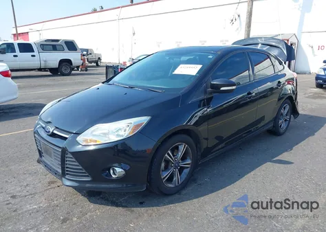 2014 Ford Focus Se z USA, uszkodzony, nr VIN 1FADP3F21EL225076